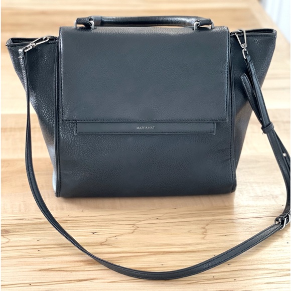 Matt & Nat purse - Picture 1 of 9